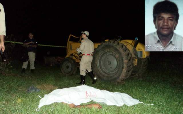  Trator sai da pista, capota e motorista morre na BR 359