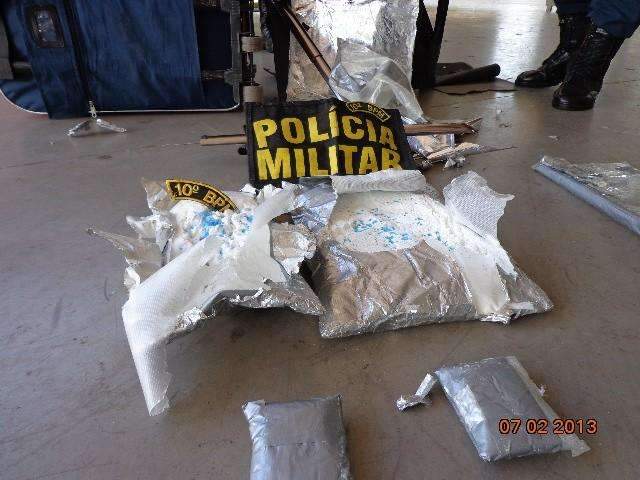 Boliviana &eacute; presa na Capital com coca&iacute;na que levaria para SP