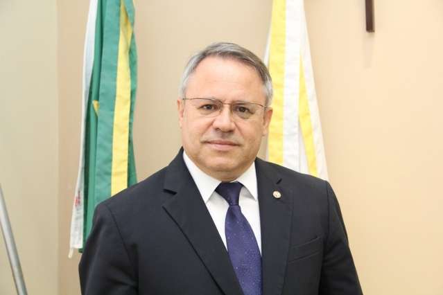 Brittes ser&aacute; reconduzido ao comando do MPE na sexta-feira