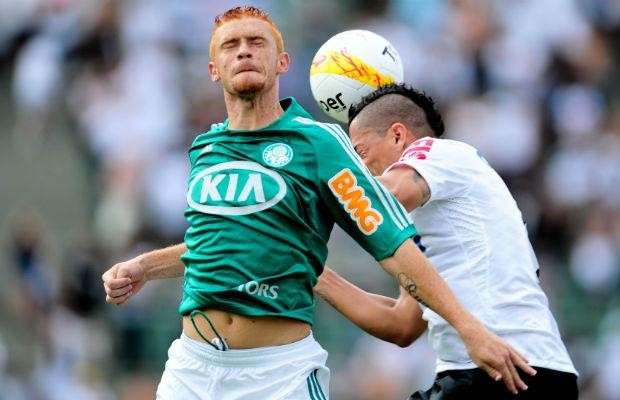 Em partida equilibrada, Corinthians e Palmeiras empatam em 2 a 2