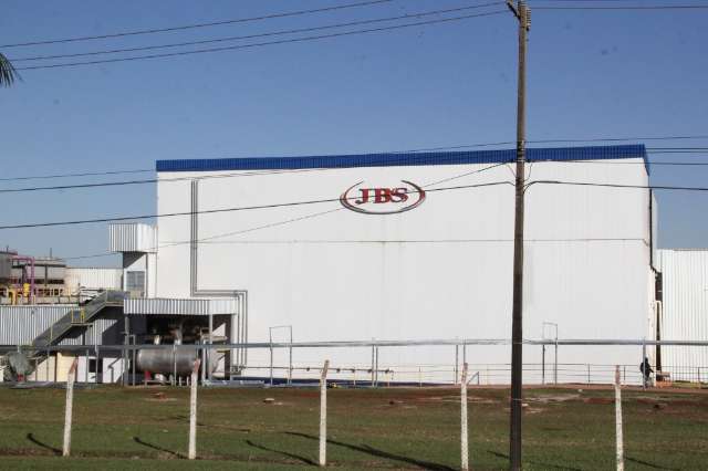 Ap&oacute;s s&eacute;rie de crises, JBS anuncia contrata&ccedil;&atilde;o de 520 pessoas em MS