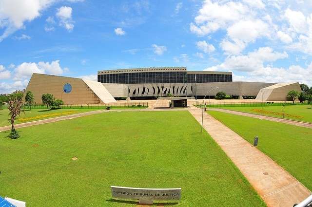 STJ mant&eacute;m pris&atilde;o de suspeito de passar R$ 2 bilh&otilde;es em cheques 