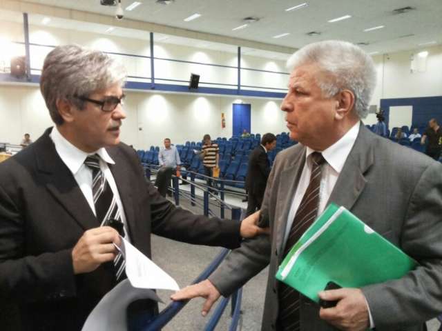 Alex protocola documento pedindo sa&iacute;da de Edil da presid&ecirc;ncia da Processante