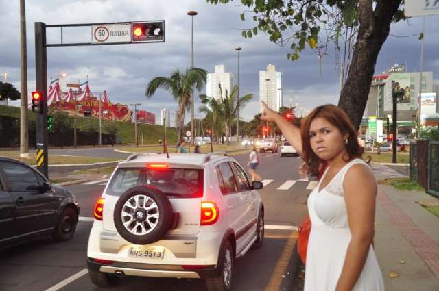 Um ano ap&oacute;s seguran&ccedil;a morrer em sem&aacute;foro, fam&iacute;lia cobra julgamento