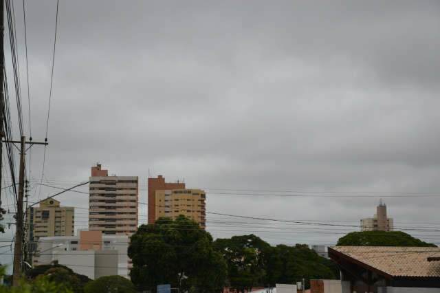  Meteorologia prev&ecirc; para esta segunda tempo nublado e queda de temperatura 