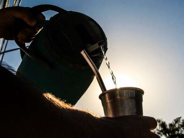 Semana come&ccedil;a com tempo seco e calor chega a 41&ordm;C, conforme previs&atilde;o 