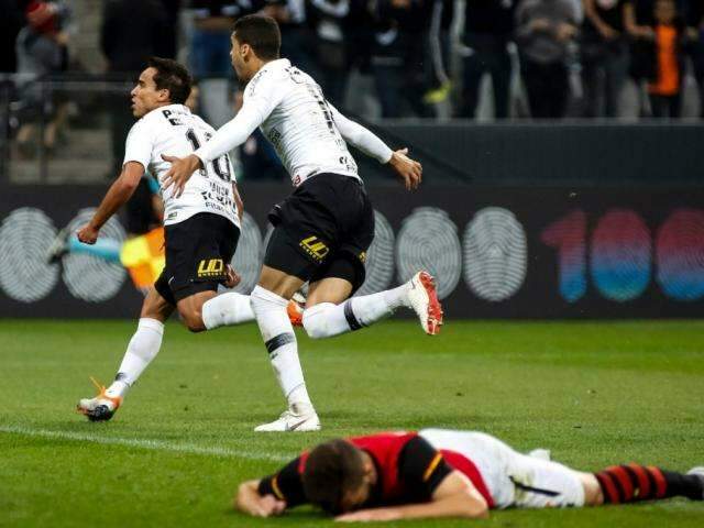 De virada, Corinthians vence por 2 a 1 o Sport, que segue na pen&uacute;ltima coloca&ccedil;&atilde;o