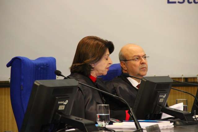 TCE aprova contas de Puccinelli, mas faz ressalva e recomenda&ccedil;&otilde;es