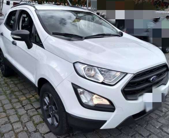 Dupla &eacute; presa por vender carro locado no Paraguai e denunciar falso roubo
