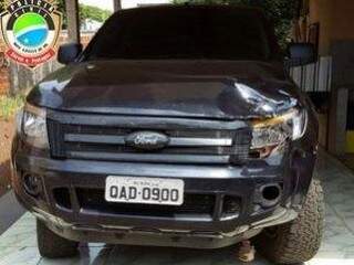 A camionete Ford Ranger foi encontrada danificada na residência de Jarbas. (Foto: Divulgação Polícia Civil) 