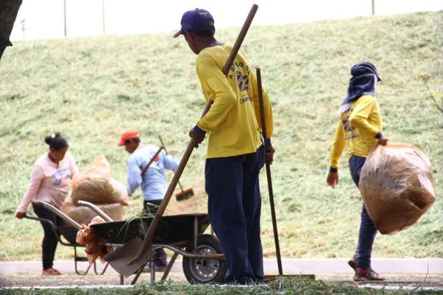 &Aacute;reas deterioradas levam moradores a desconhecer reabertura de parque