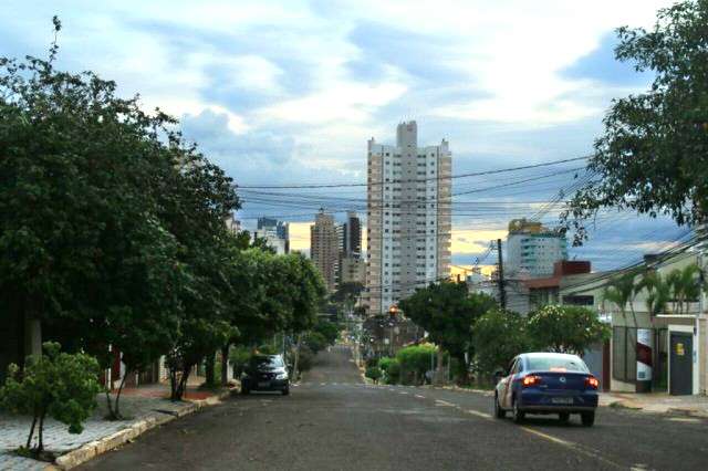 Tempo inst&aacute;vel e risco de temporais em todo o MS nesta segunda-feira 