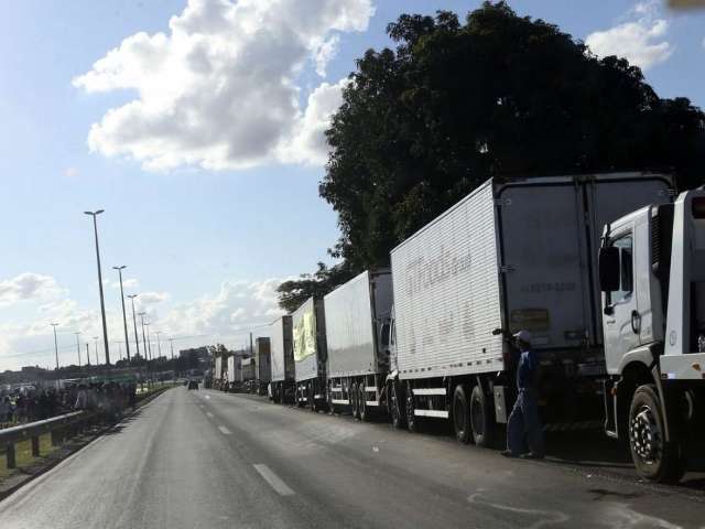 ANTT quer multa de R$ 5 mil para transporte de carga abaixo da tabela