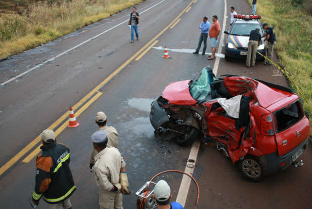  Aquaplanagem de Fiat Uno causou acidente com morte na BR-163