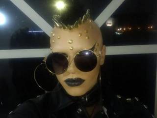 Eder dava vida a drag queen Apollo Black, eleita a melhor de Mato Grosso do Sul. (Foto: Reprodução / Facebook) 