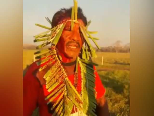 Sem vaga para estudo, Funai p&otilde;e &iacute;ndios expulsos na &quot;fila&quot; por terra