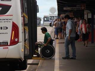 Falta de acessibilidade nos terminais de ônibus é tema de TAC (Foto: Marcos Ermínio/Arquivo)