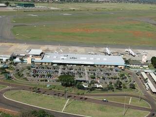 Campo Grande conta apenas com um aeroporto administrado pela Infraero inaugurado há 55 anos (Foto: Divulgação/Infraero)