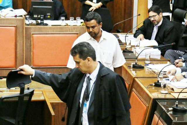 Testemunha acusa Gilmar Olarte de ser &ldquo;171&#039;&#039; e amea&ccedil;ar seus pais de morte
