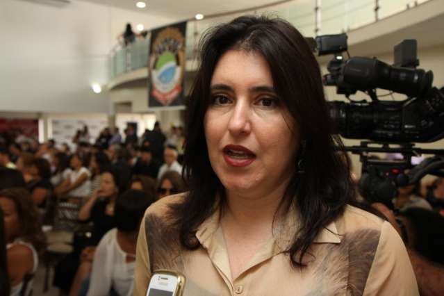Simone participa hoje de solenidade de 30 anos da Acadepol