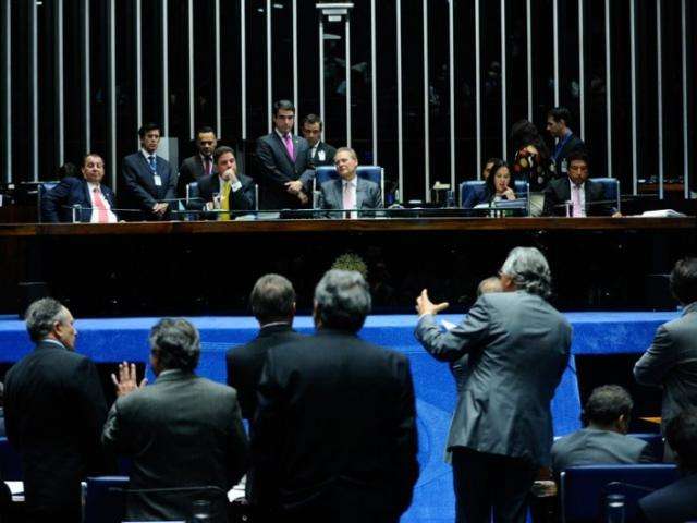 Senado mant&eacute;m indica&ccedil;&otilde;es e oficializa comiss&atilde;o do impeachment