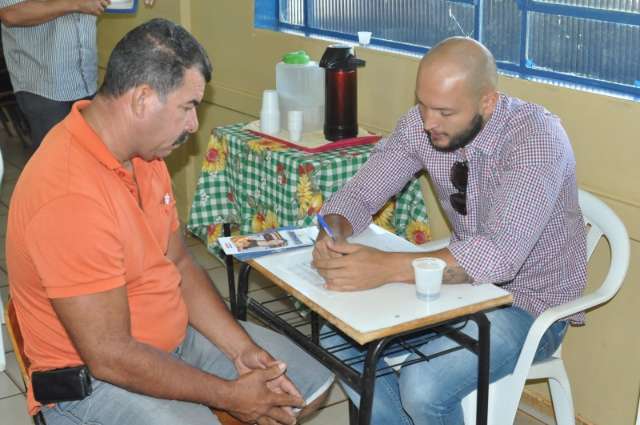 Credigente na Comunidade atende moradores da Vila Popular nesta quinta