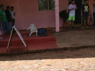 Brasileiro é executado a tiros em frente a restaurante na fronteira Brasileiro é executado a tiros em frente a restaurante na fronteira