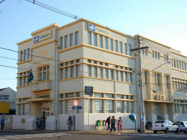 Dire&ccedil;&atilde;o dos Correios se re&uacute;ne com sindicato para tentar acordo com grevistas