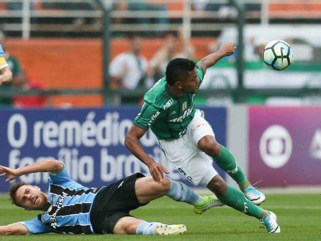 Em duelo de reservas, Palmeiras bate Gr&ecirc;mio na abertura da rodada