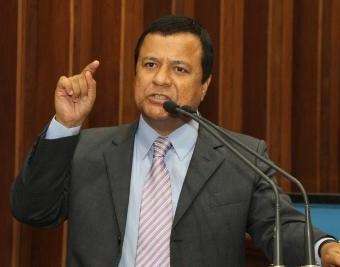 Deputado quer obrigar hospitais a fixar lista de m&eacute;dicos de plant&atilde;o