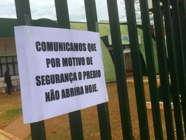 &quot;F&aacute;cil&quot; da Gury Marques &eacute; arrombado e bandidos levam cofre de banco