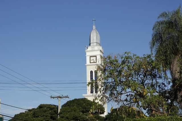 Feriado de Santo Ant&ocirc;nio amanhece com sol, mas previs&atilde;o &eacute; de tempo nublado 