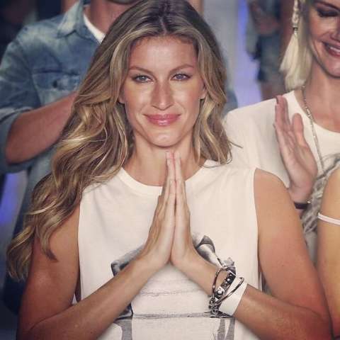 Na despedida das passarelas, Gisele B&uuml;ndchen recebeu estudante de Camapu&atilde;