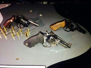 Armas apreendidas estavam municiadas. Foto: Divulgação
