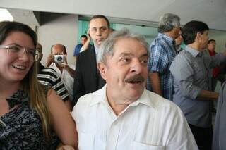 Lula deixa hotel após reunião com produtores ruraias (Foto: Marcos Ermínio)
