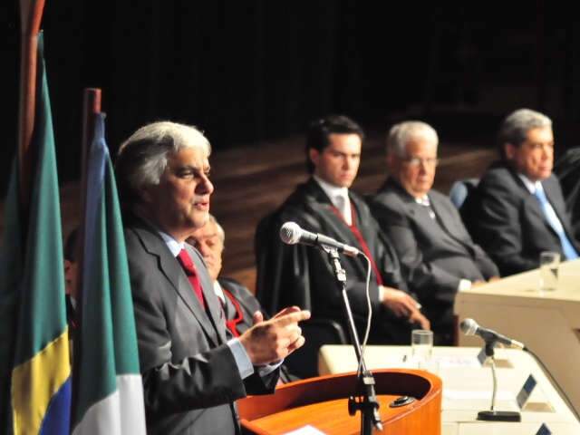  Emocionado, Delc&iacute;dio diz que Brasil viveu grandes transforma&ccedil;&otilde;es com o PT