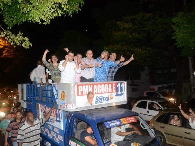 Carreata comemora vit&oacute;ria de Alcides Bernal nas elei&ccedil;&otilde;es