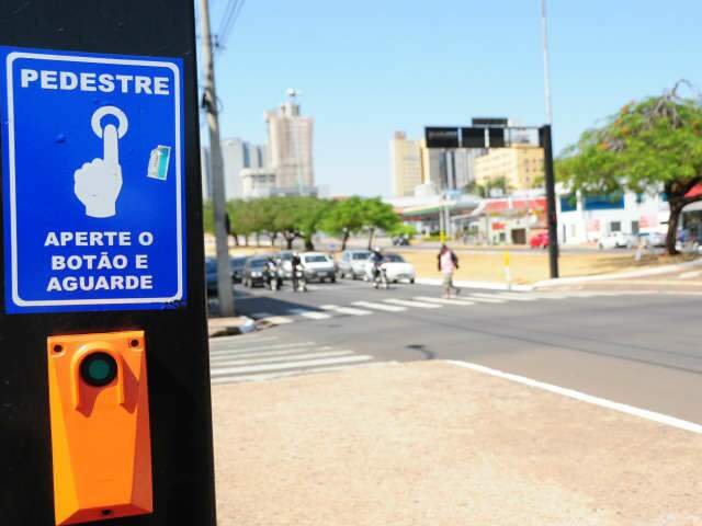  Central Semaf&oacute;rica vai facilitar travessia de pedestres, diz Agetran