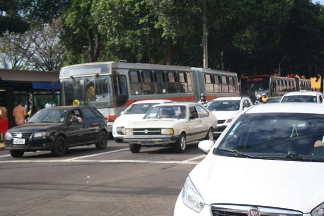 Caro e mais lento at&eacute; do que bicicleta, &ocirc;nibus perde 28% dos passageiros