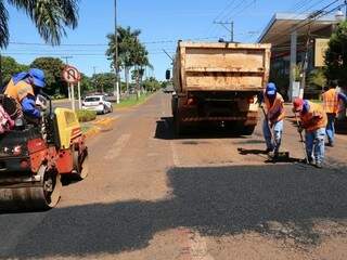 Tapa-buraco começou na Avenida Marcelino Pires (Foto: A. Frota/Divulgação)