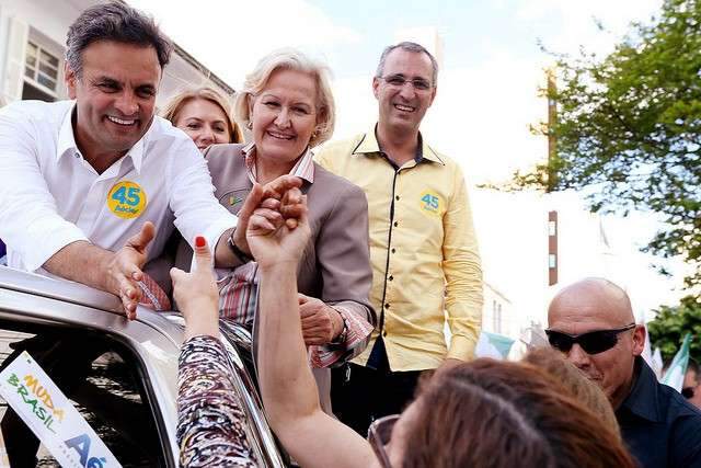 Pesquisa Ibope d&aacute; 53% dos votos para Dilma e 47% para A&eacute;cio