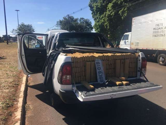 Ap&oacute;s fuga em alta velocidade, traficante &eacute; baleado em frente ao HR