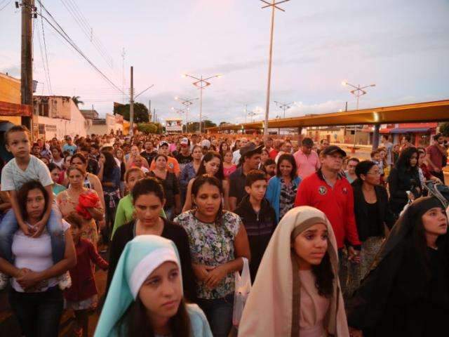 Para p&uacute;blico, Via Sacra &eacute; oportunidade de se questionar e aumentar a f&eacute;