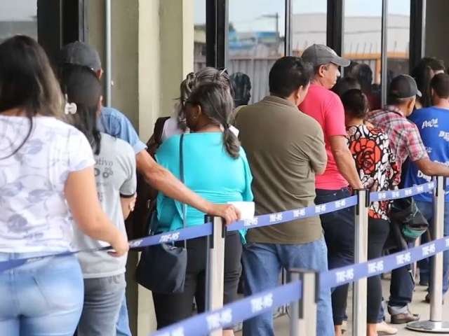 Apesar das filas, metade dos eleitores da Capital ainda n&atilde;o cadastrou digital
