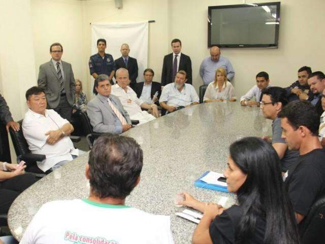 Diferente de Bernal, C&acirc;mara ouviu e atendeu servidor, diz presidente