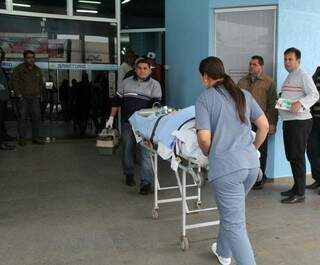 Empresário foi levado para hospital em Assunção (Foto: MS Aqui News