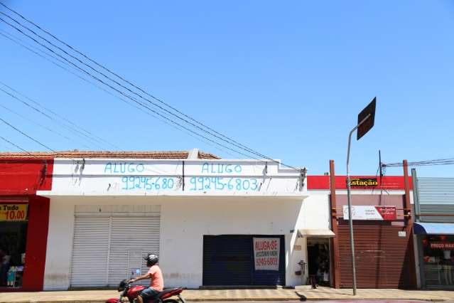 Entre a novidade e a decad&ecirc;ncia, quadril&aacute;tero &eacute; retrato do com&eacute;rcio 