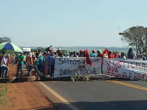 Superintendente do Incra vai &agrave; BR-262 e manifestantes suspendem ato no local