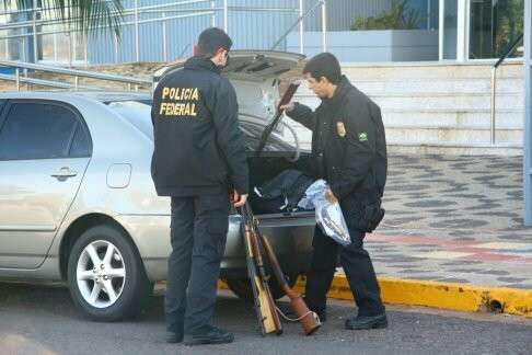 Opera&ccedil;&atilde;o prende ex-prefeito de Rochedo por porte ilegal de armas 