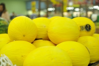 Preço do melão teve queda de 16,67% em quatro dias, conforme boletim da Ceasa-MS  (Foto: Alcides Neto)
